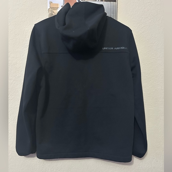 Boys Under Armour black jacket. Size Large - Picture 2 of 8